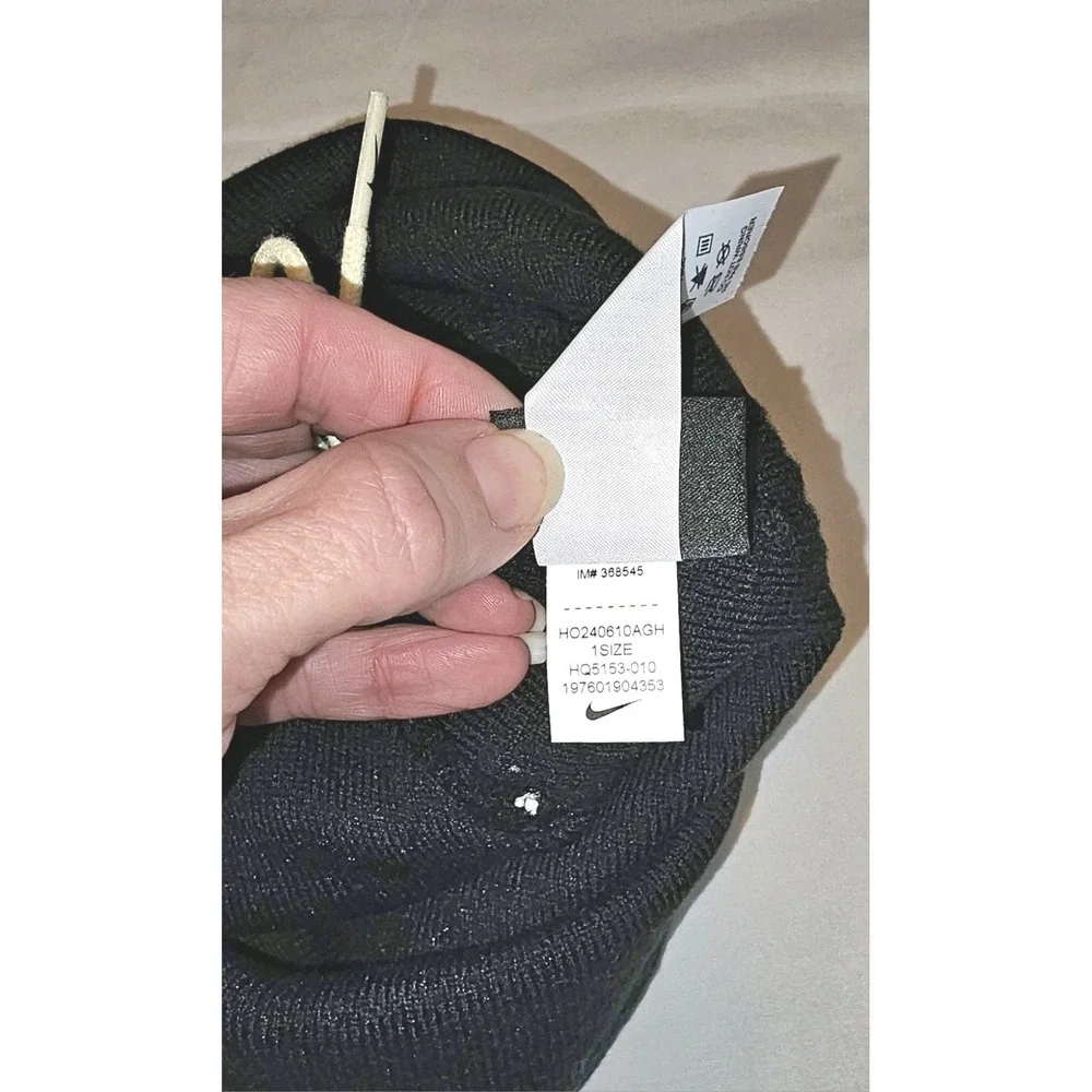 NWT Youth Nike Peak Fair Isle Beanie Black White Red With Black White Removable